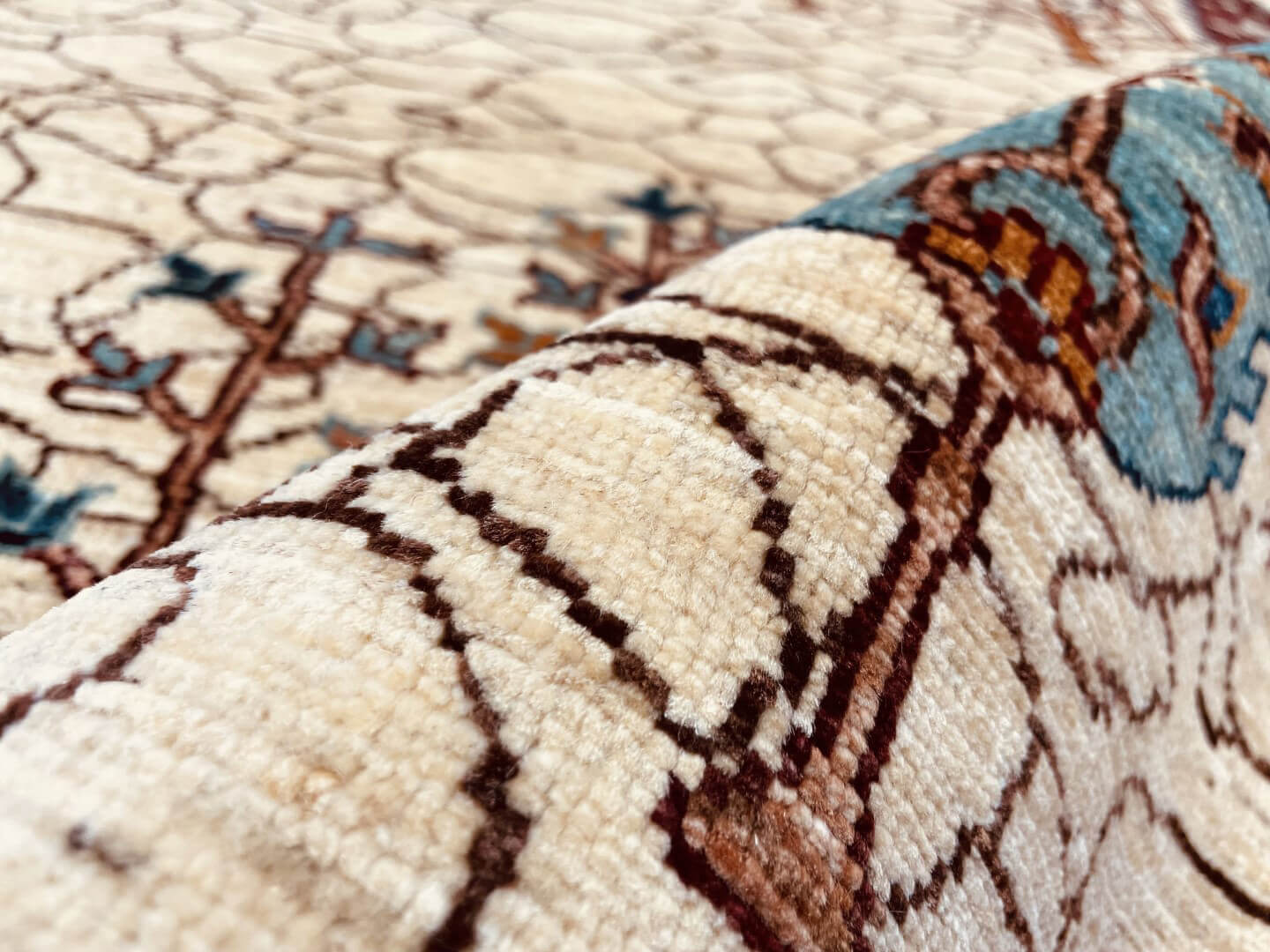 Oriental rug Ariana Royal