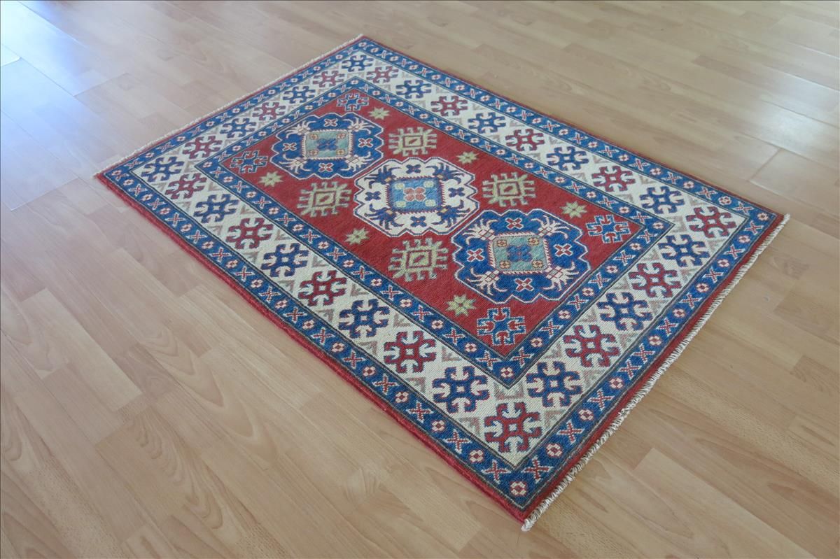 Orientální koberec Kazak