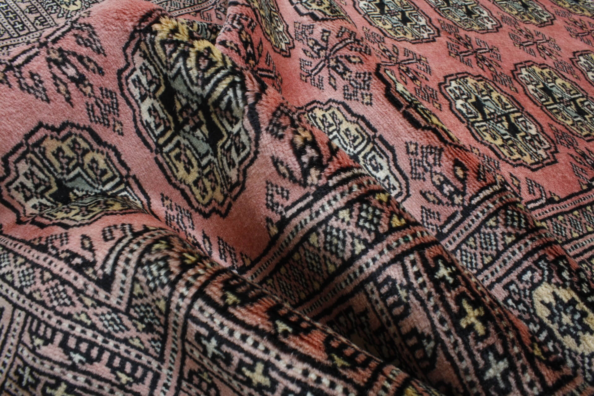 Oriental rug Bukhara Exclusive