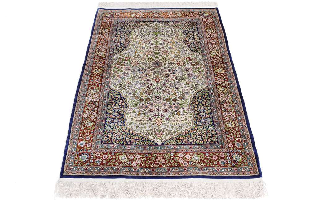 Oriental rug Hereke