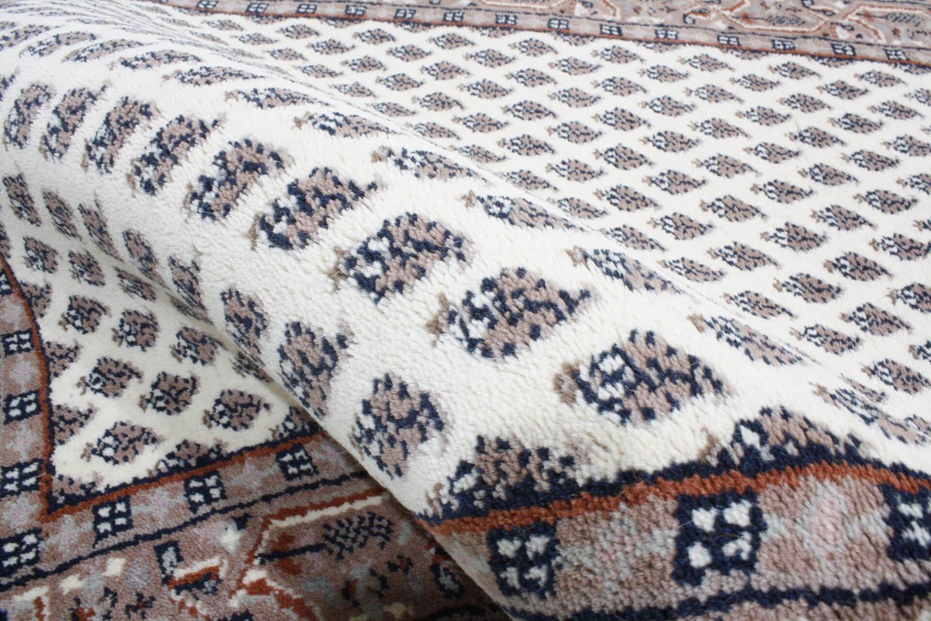Oriental rug Mir
