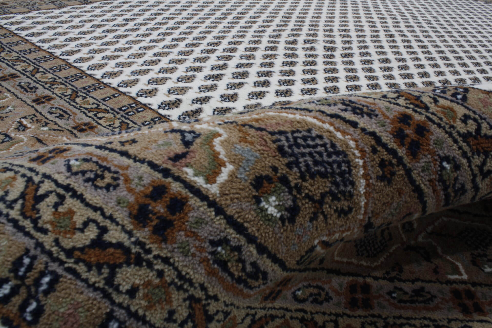 Oriental rug Mir