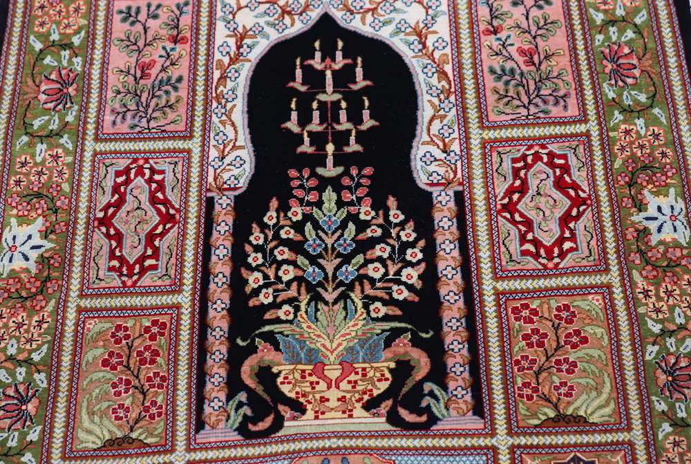 Oriental rug Hereke