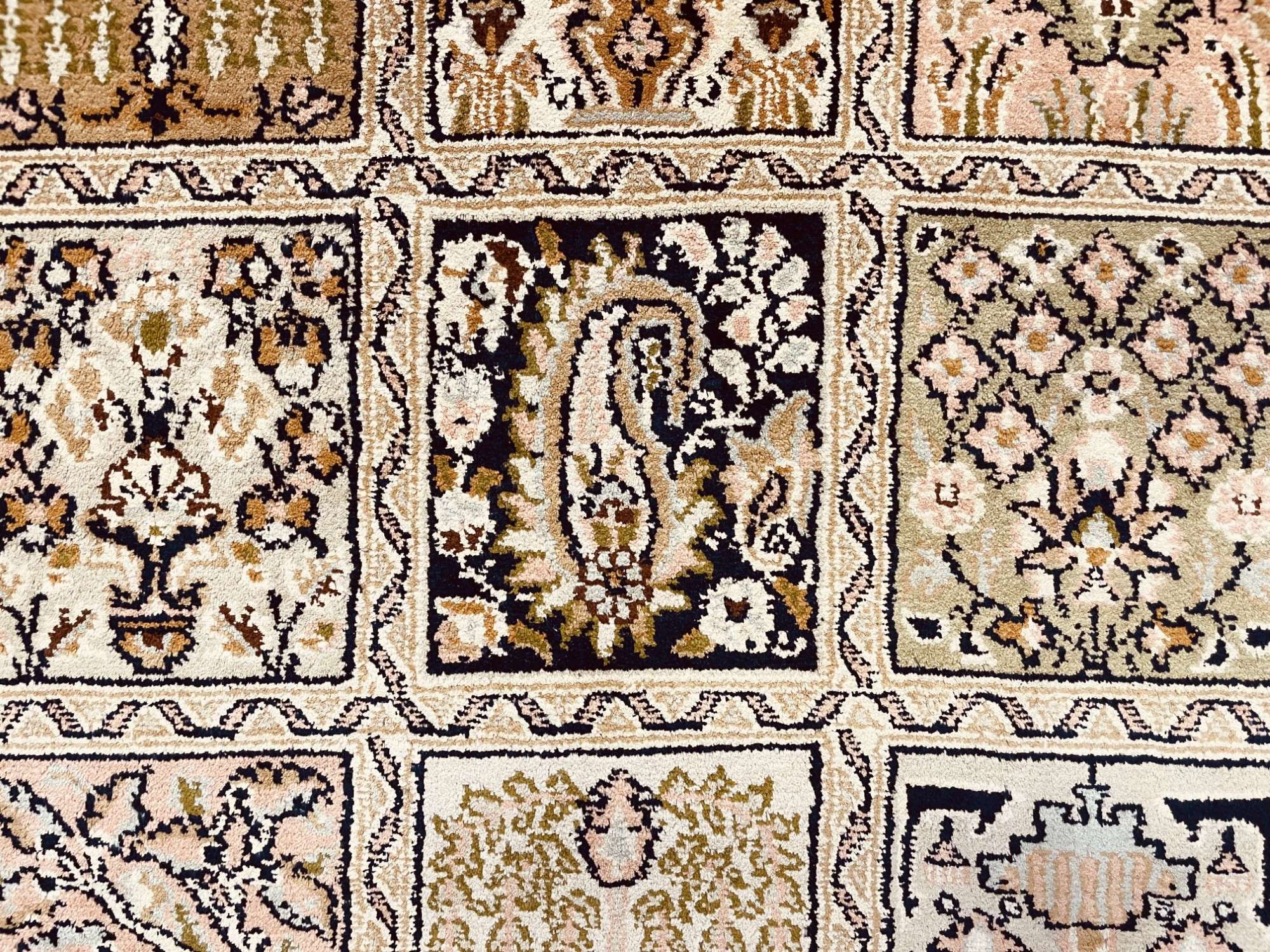 Oriental rug Kashmir Silk Exclusive