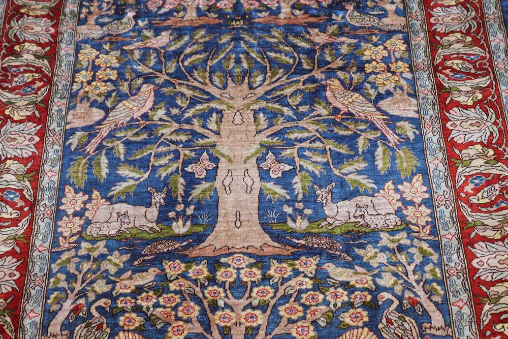 Oriental rug Hereke