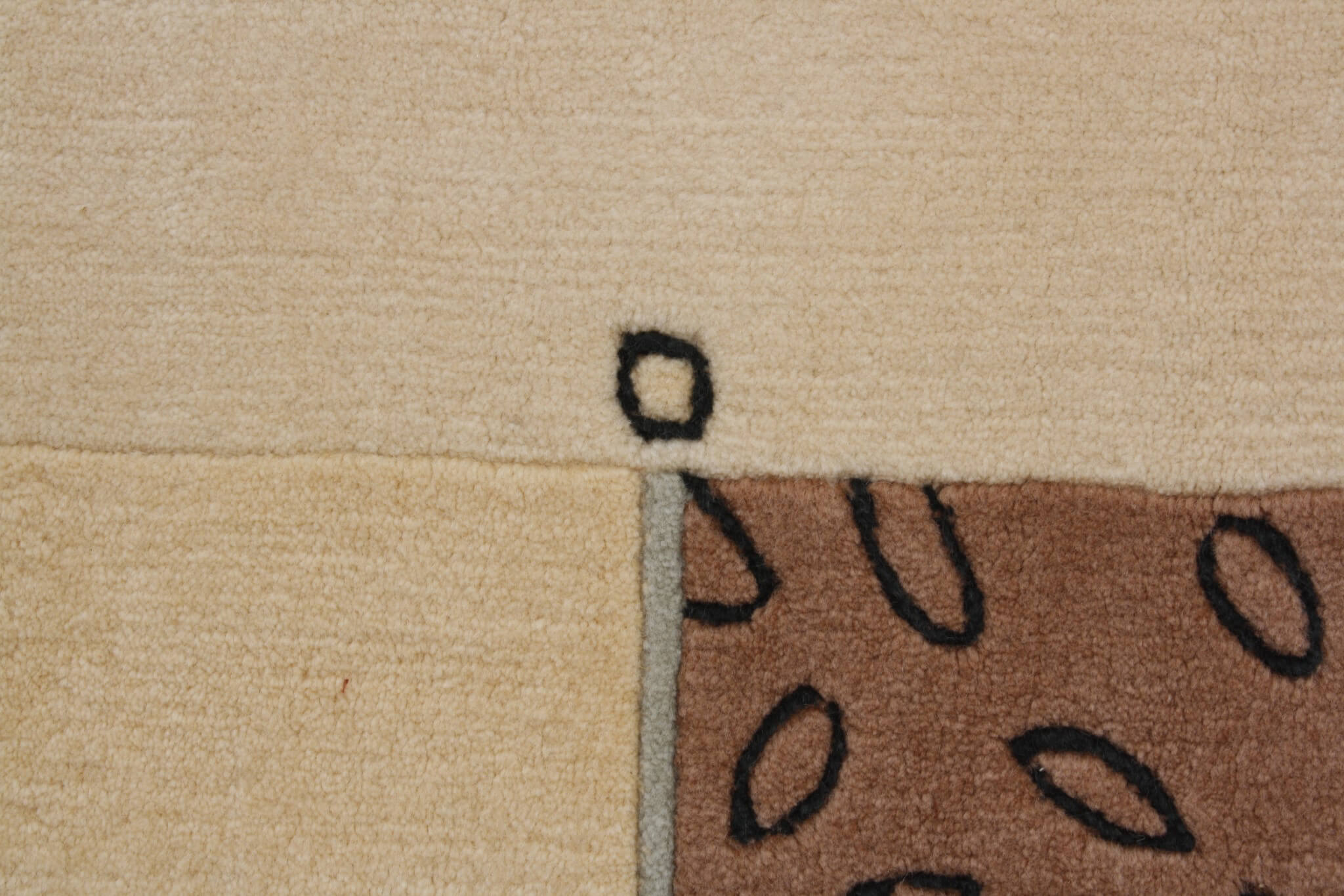 Modern rug Dolpa Royal