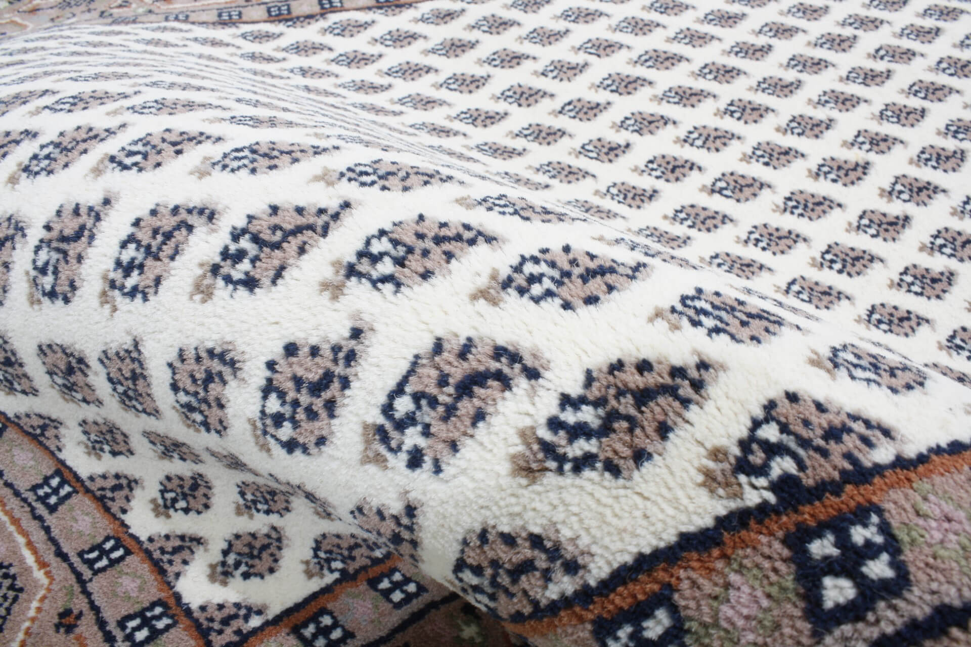 Oriental rug Mir