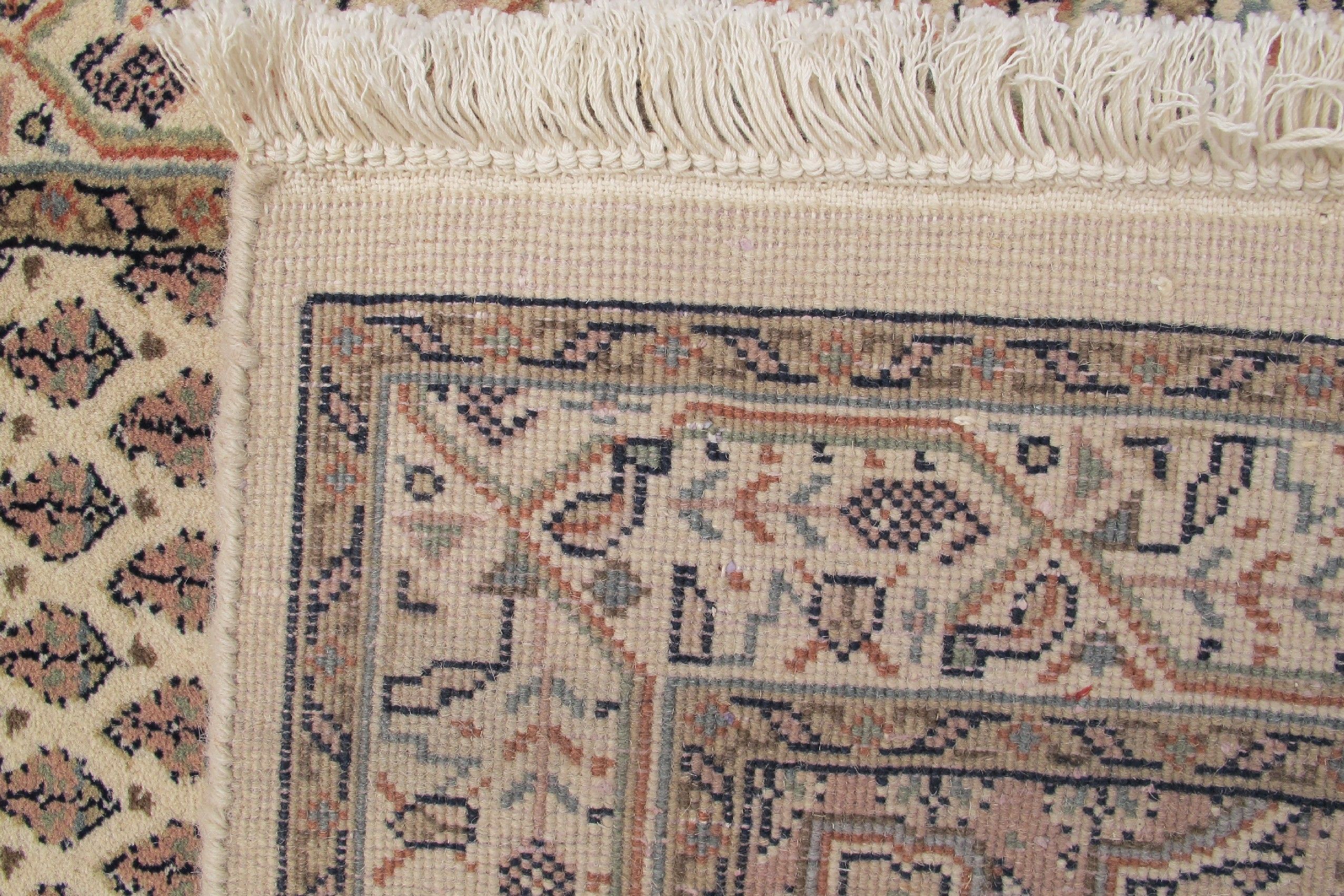 Orientální koberec Surat Corner floral beige