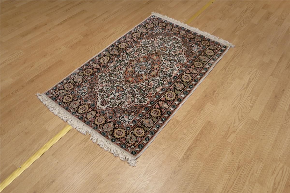 Orientální koberec Qom Super