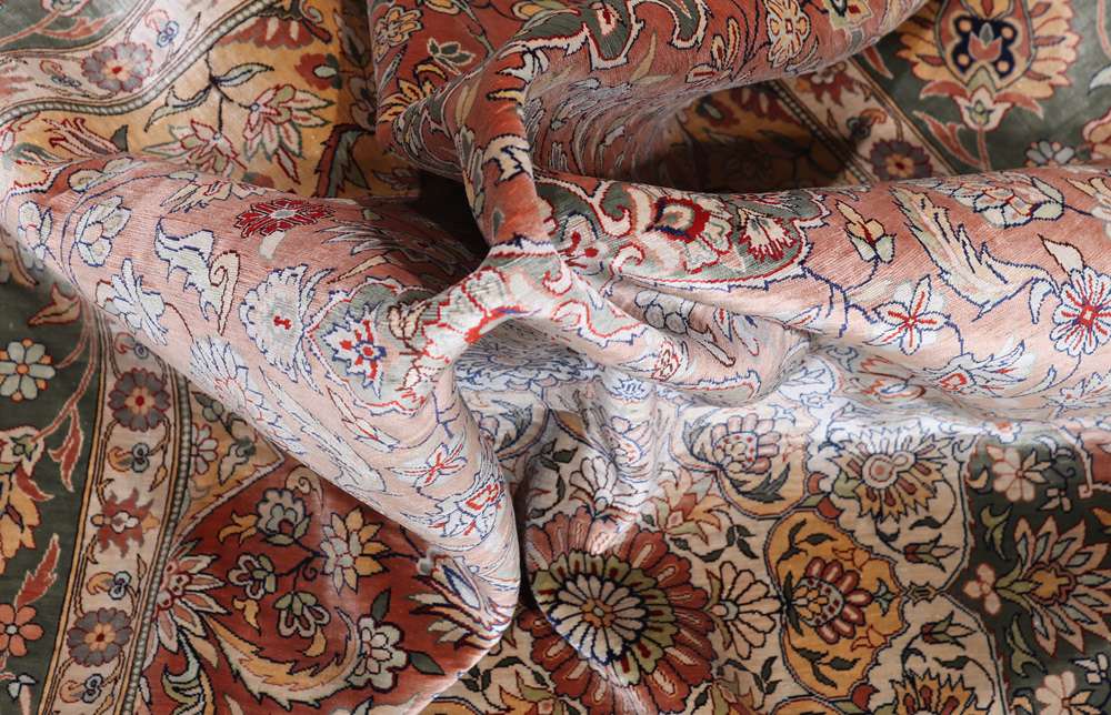 Oriental rug Hereke