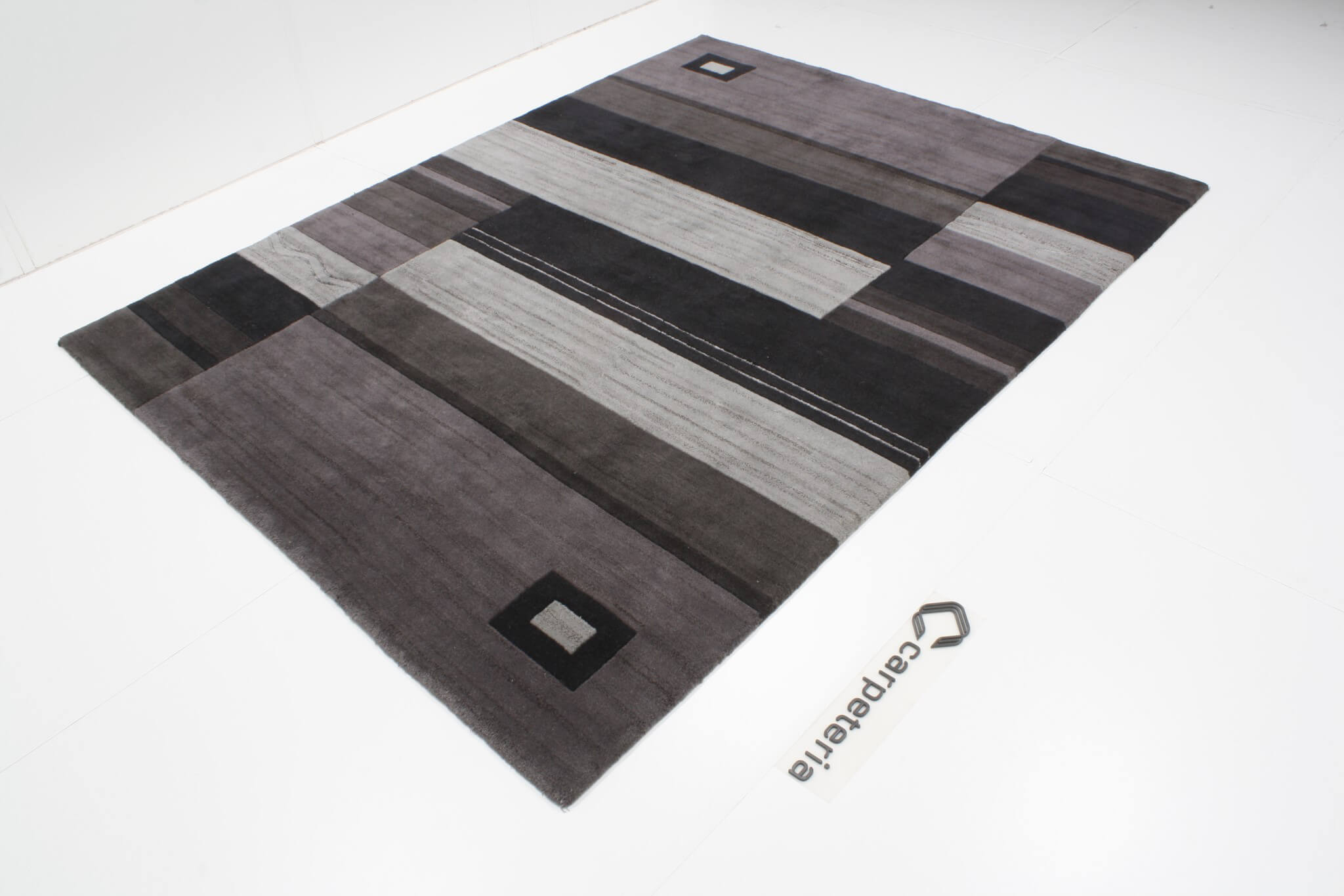 Modern rug Nepal Exclusive
