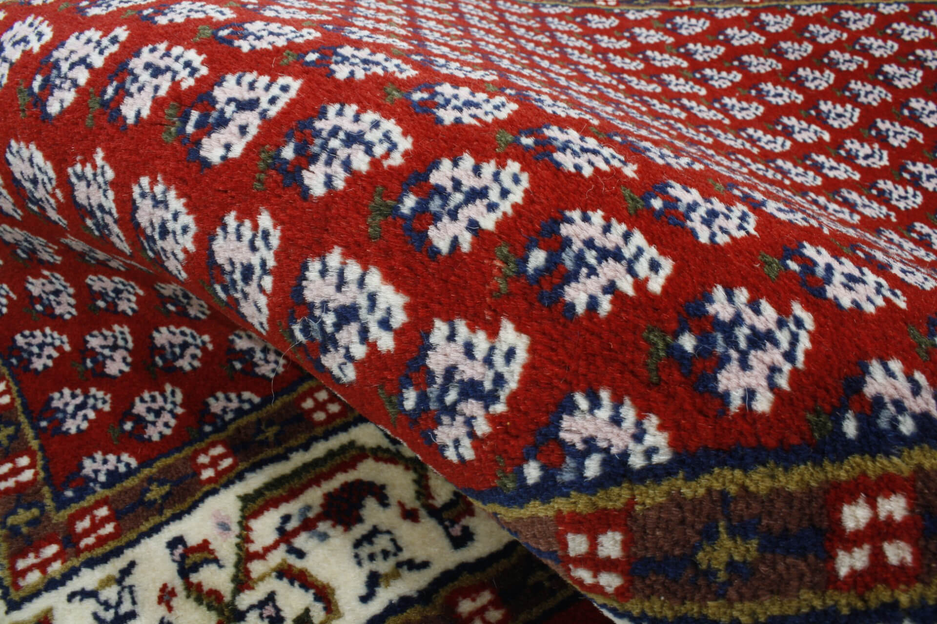 Oriental rug Mir