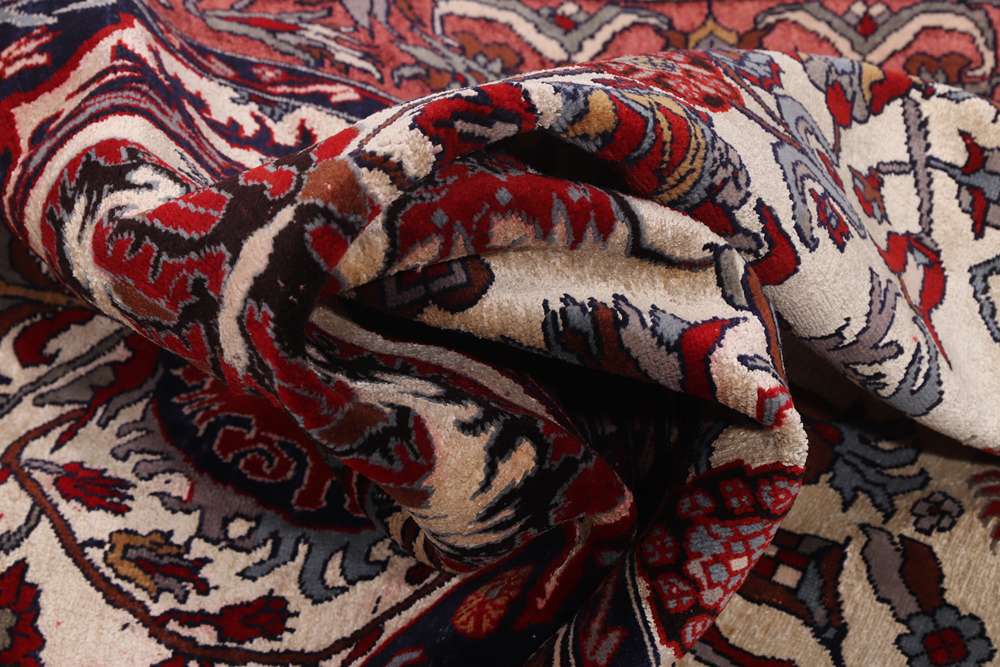 Oriental rug Silk