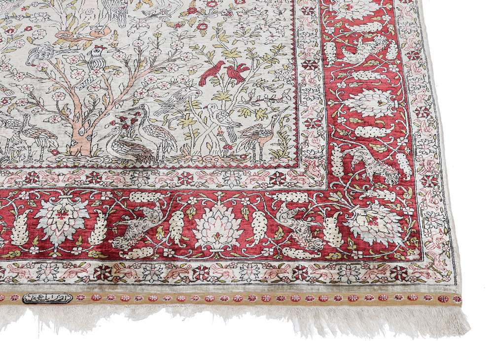 Oriental rug Hereke