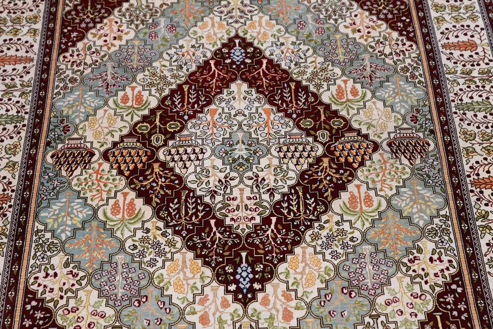 Oriental rug Hereke