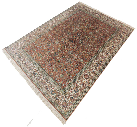 Kashmir Silk Exclusive