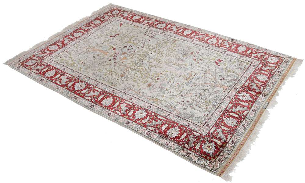 Oriental rug Hereke
