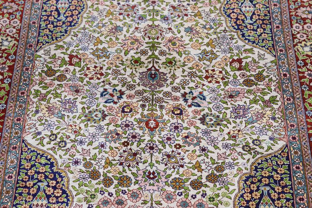 Oriental rug Hereke