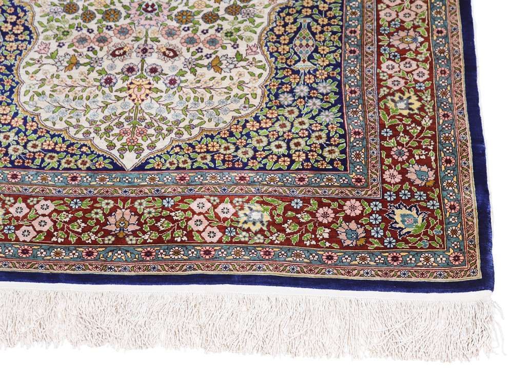 Oriental rug Hereke