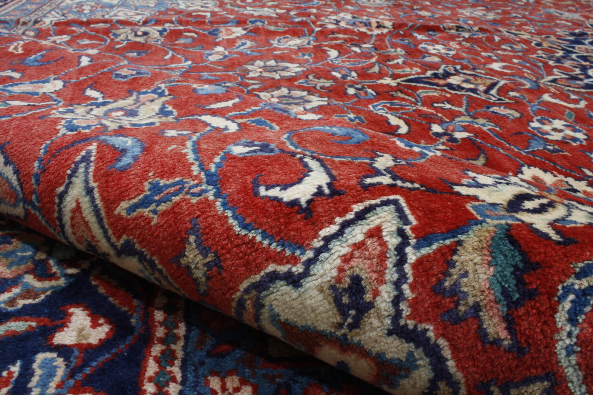 Persian rug Mahal