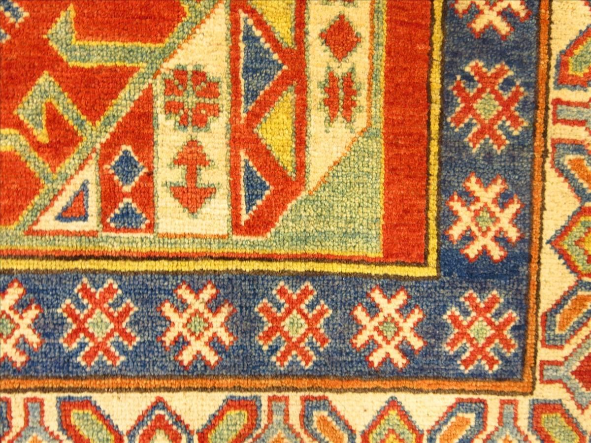 Orientální koberec Kazak