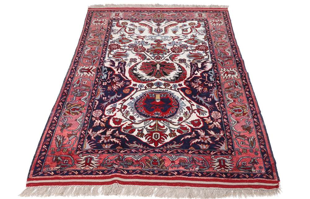 Oriental rug Silk