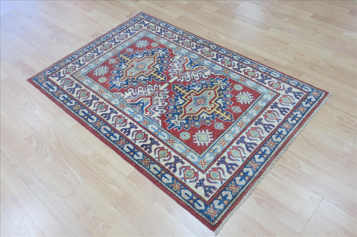 Orientální koberec Kazak