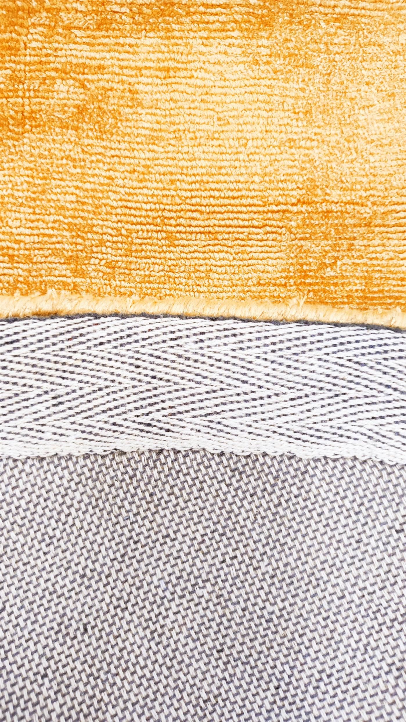 Modern rug Garous Tuft