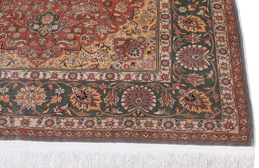 Oriental rug Hereke