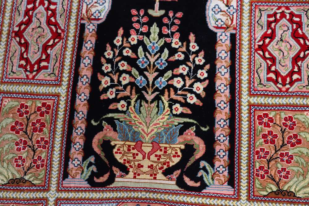 Oriental rug Hereke
