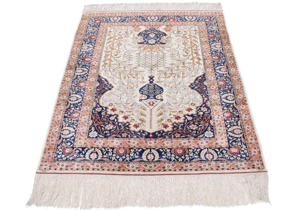 Oriental rug Hereke