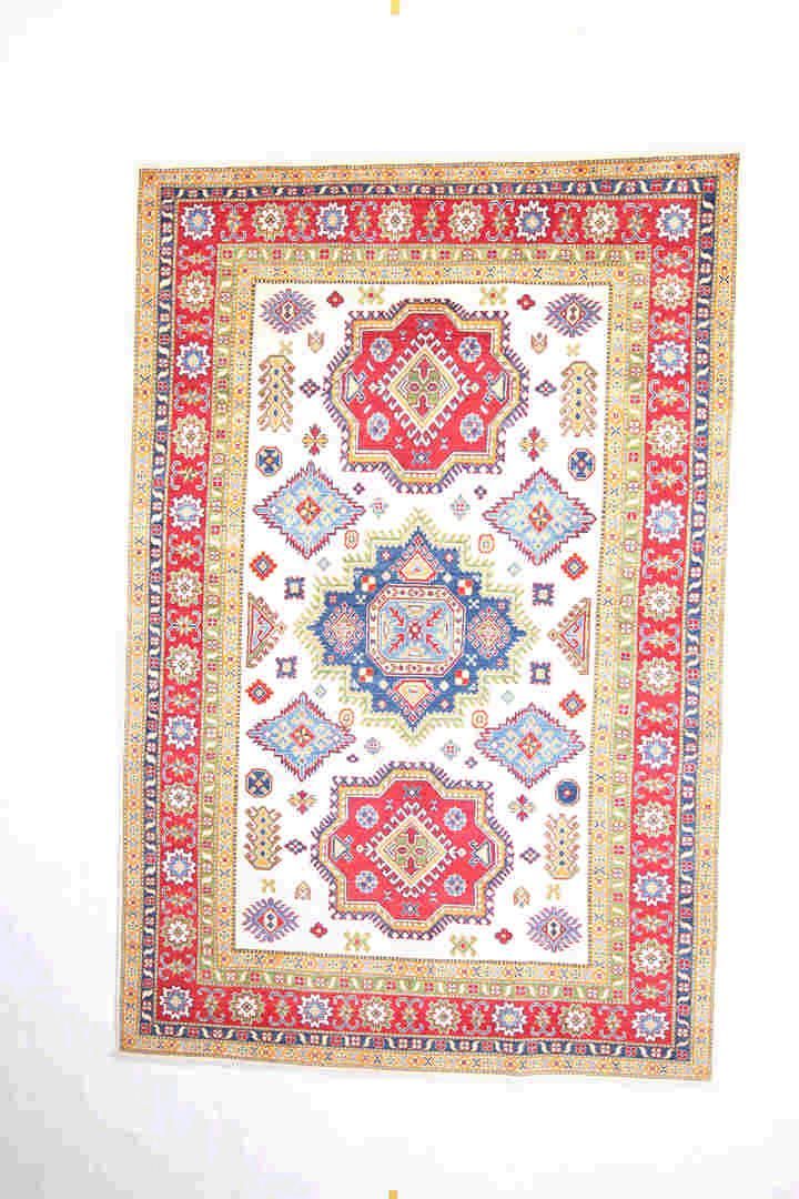 Orientální koberec Kazak