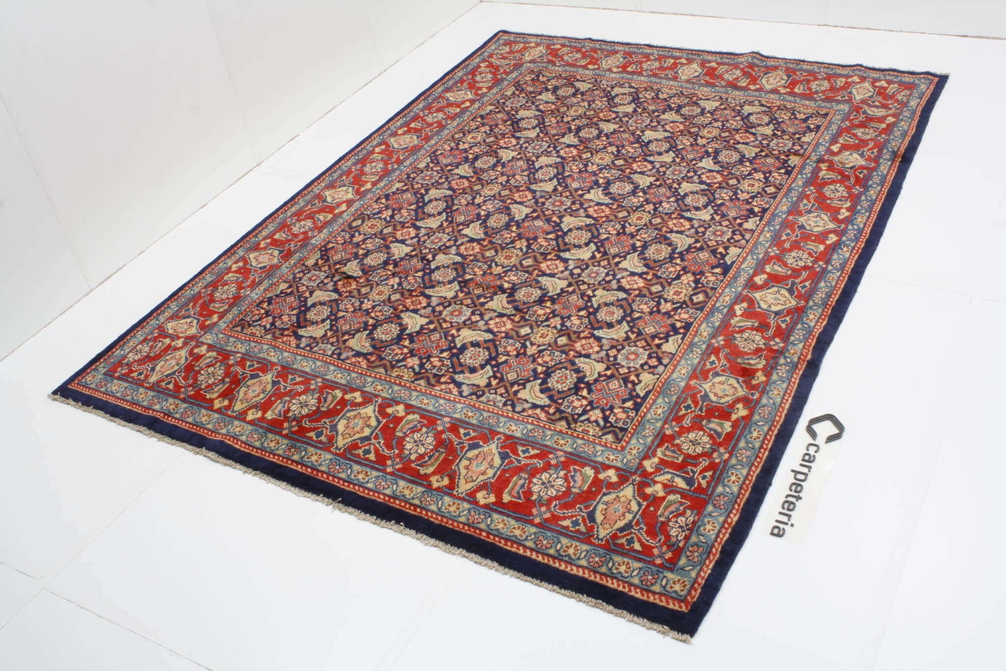 Persian rug Mahal
