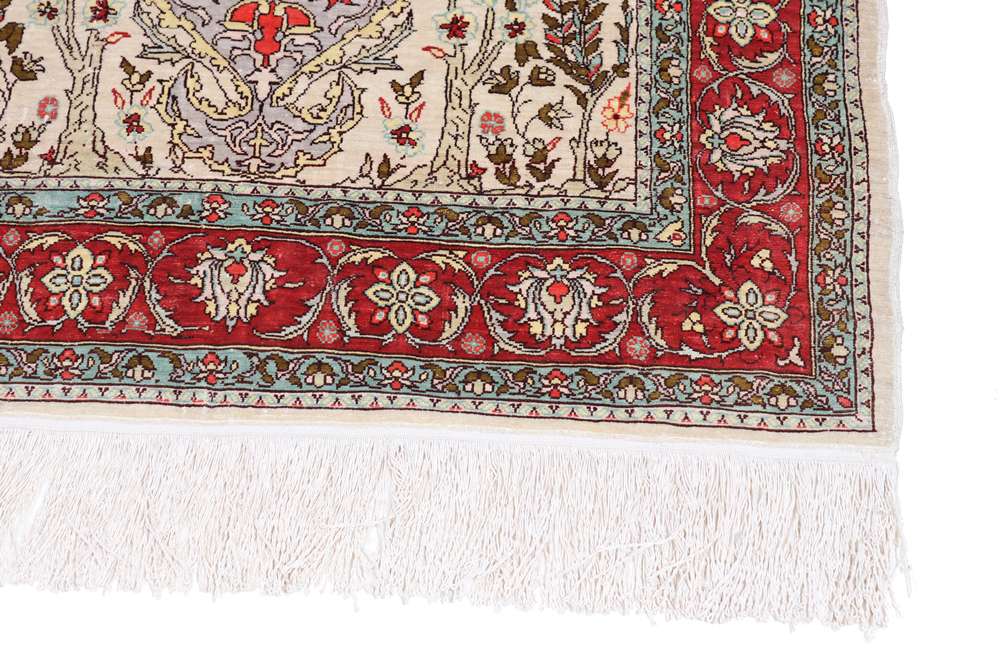 Oriental rug Hereke