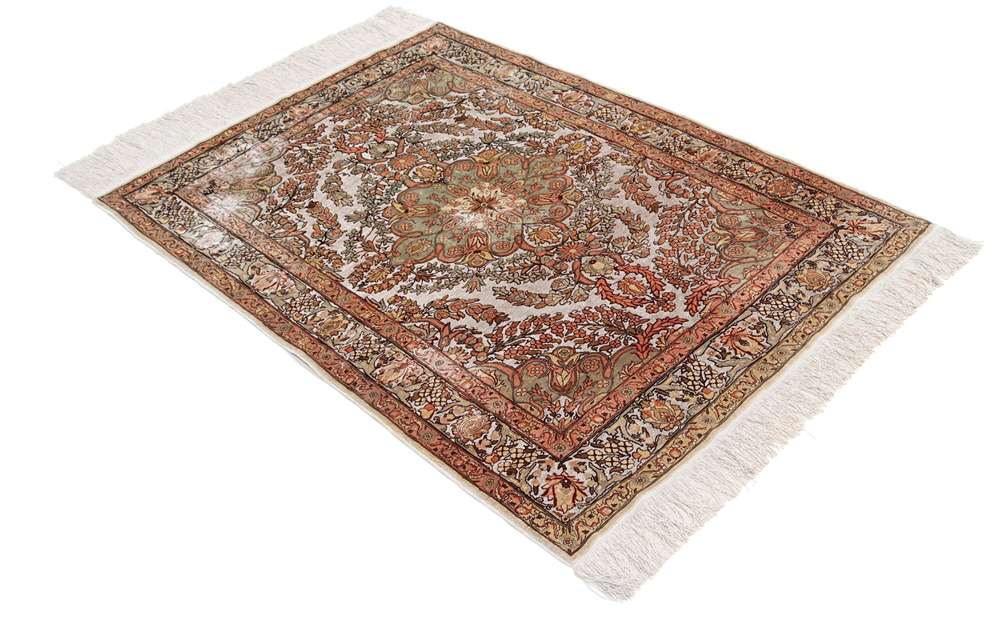 Oriental rug Hereke
