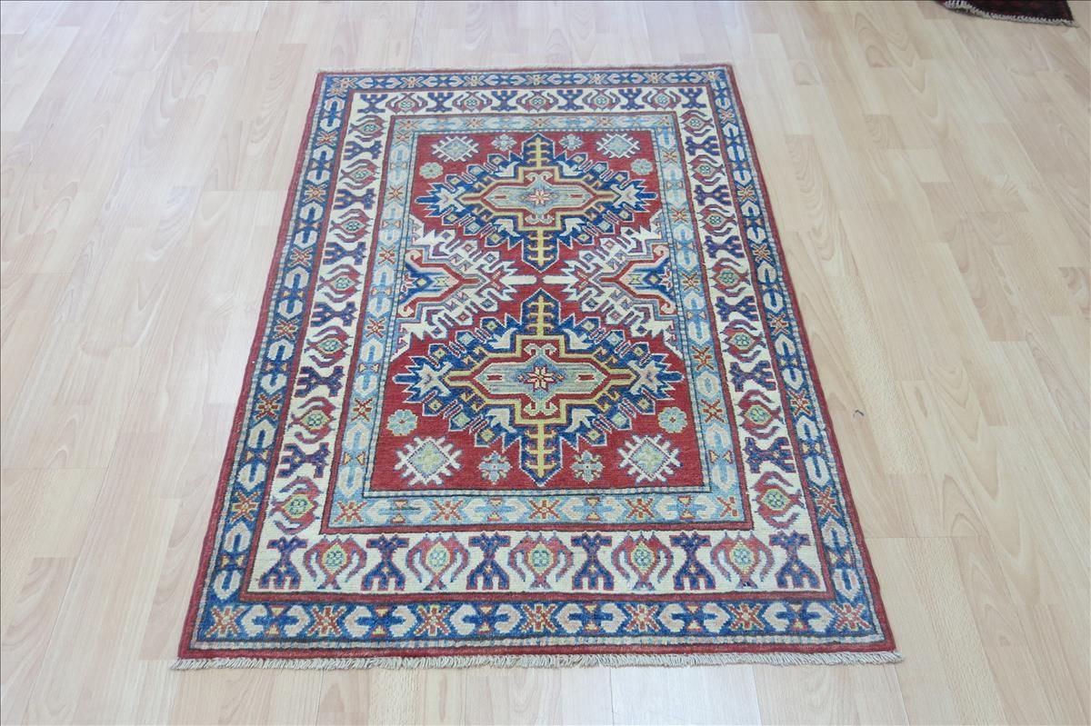 Orientální koberec Kazak