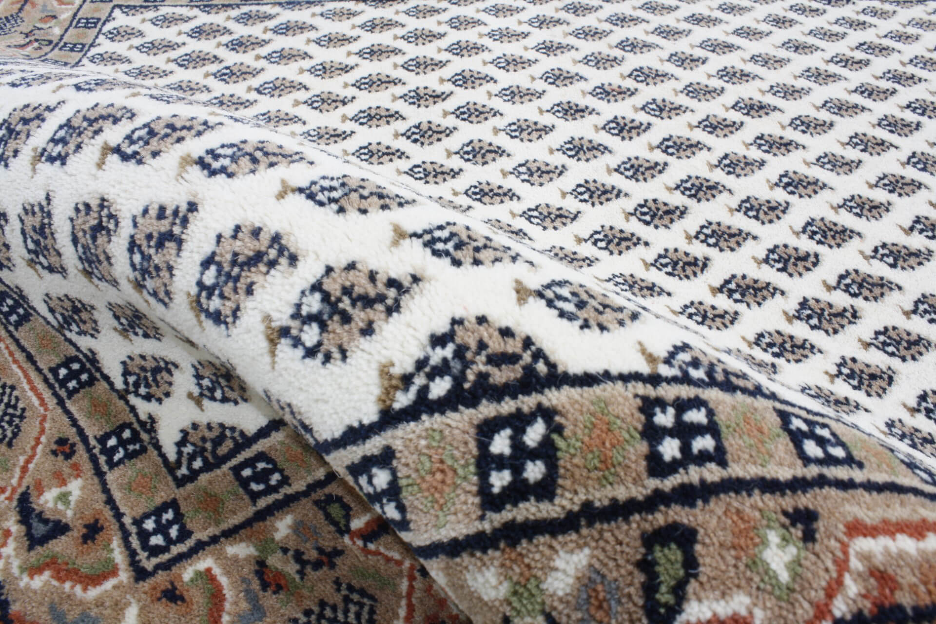 Oriental rug Mir