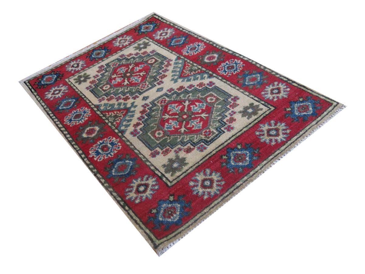 Orientální koberec Kazak
