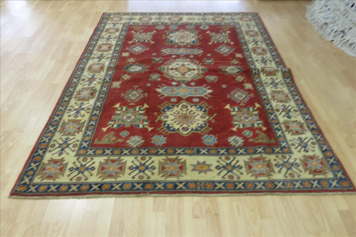 Orientální koberec Kazak