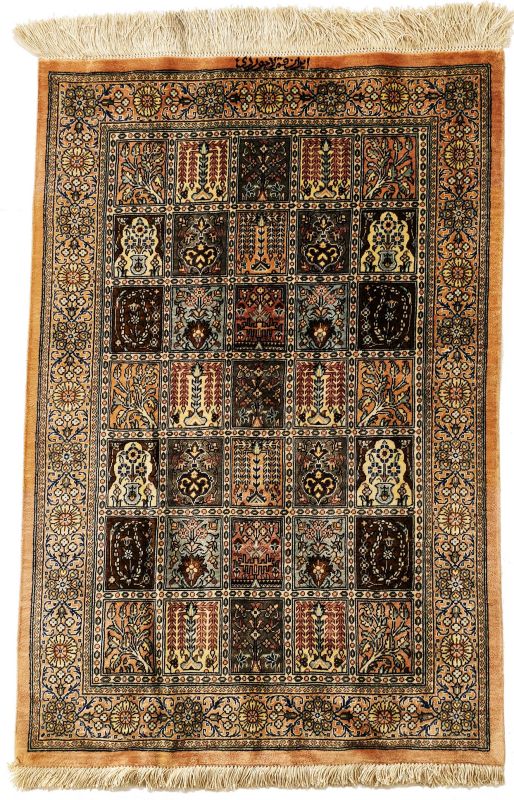 Qom Hedvábí Royal